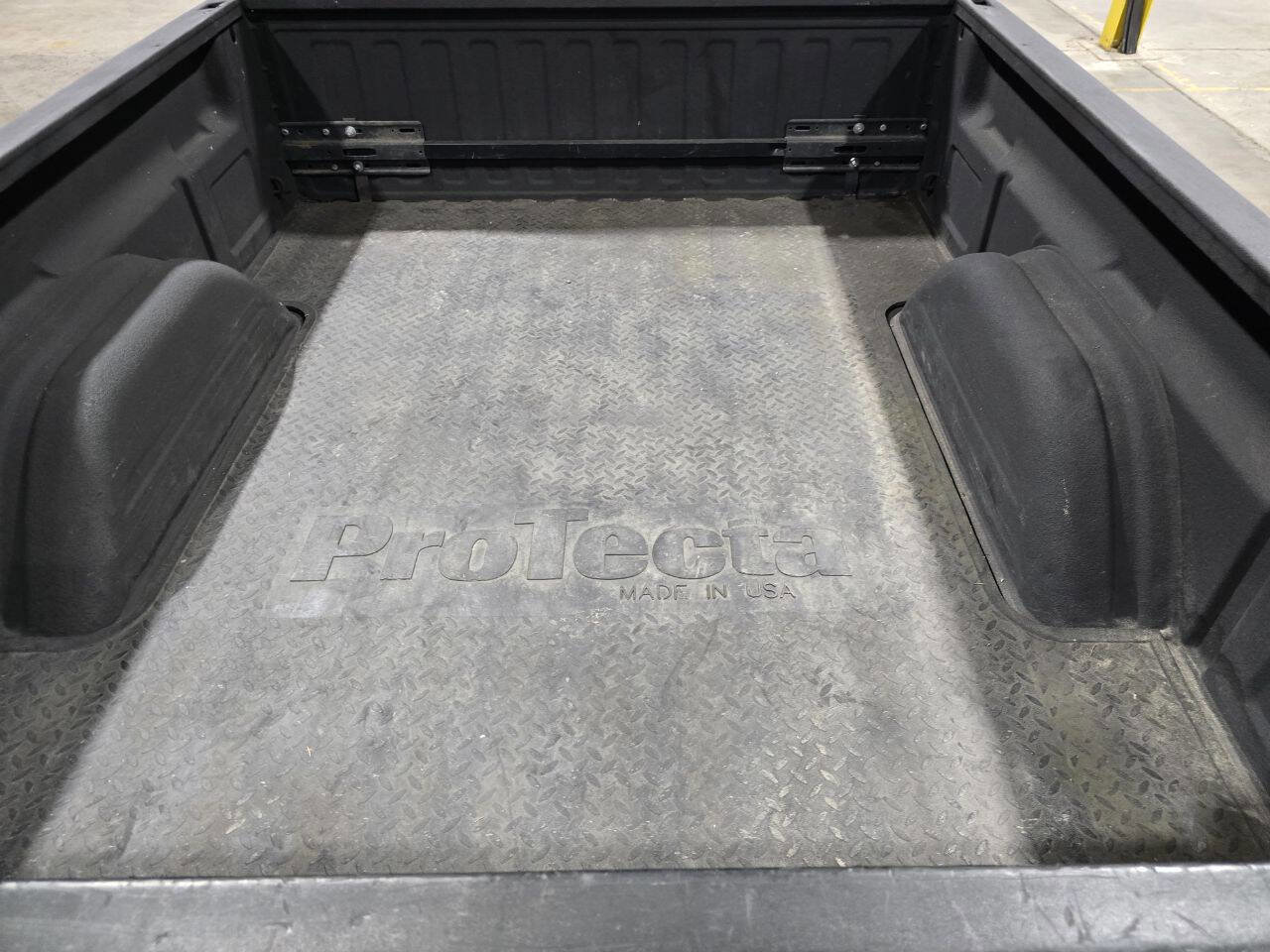 Used 2007 Chevrolet Silverado 2500 LT w/ Snow Plow Prep Package image 23