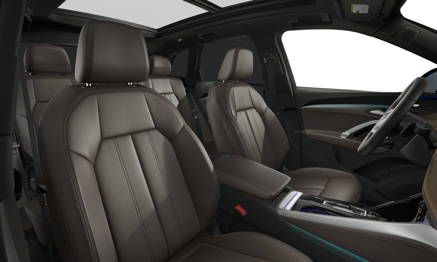 Certified 2025 Audi Q5 Premium Plus w/ Premium Plus AWD/4WD image 5