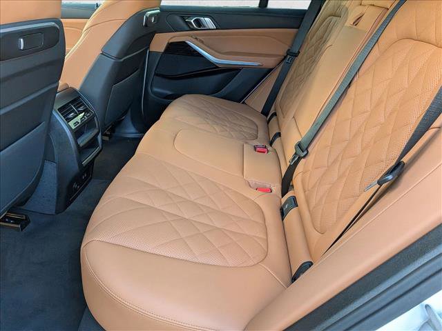 New 2026 BMW X5 xDrive50e w/ Parking Assistance Package AWD/4WD image 16