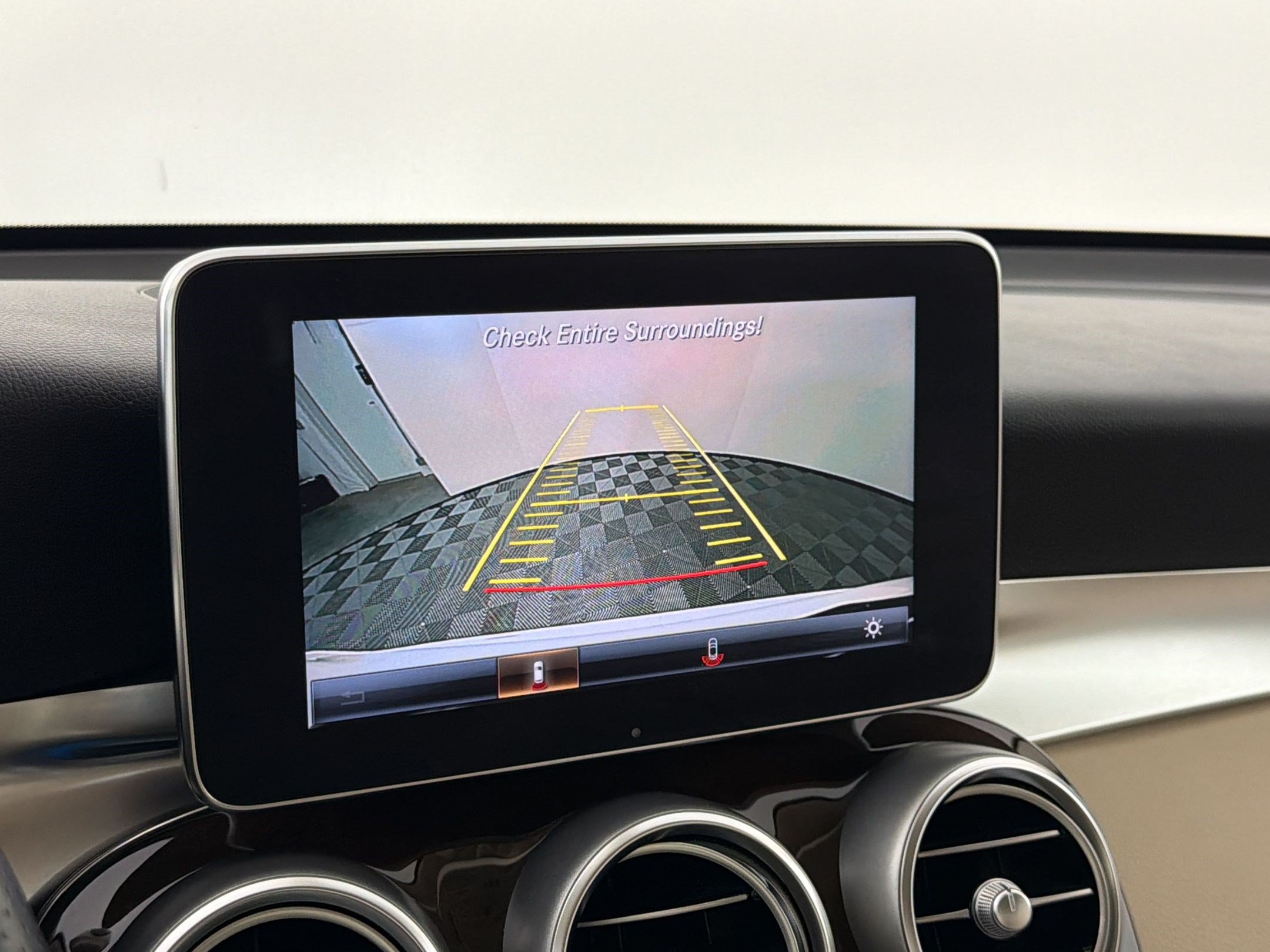 Used 2017 Mercedes-Benz GLC 300 image 18