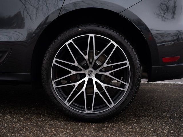 New 2026 Porsche Macan image 13