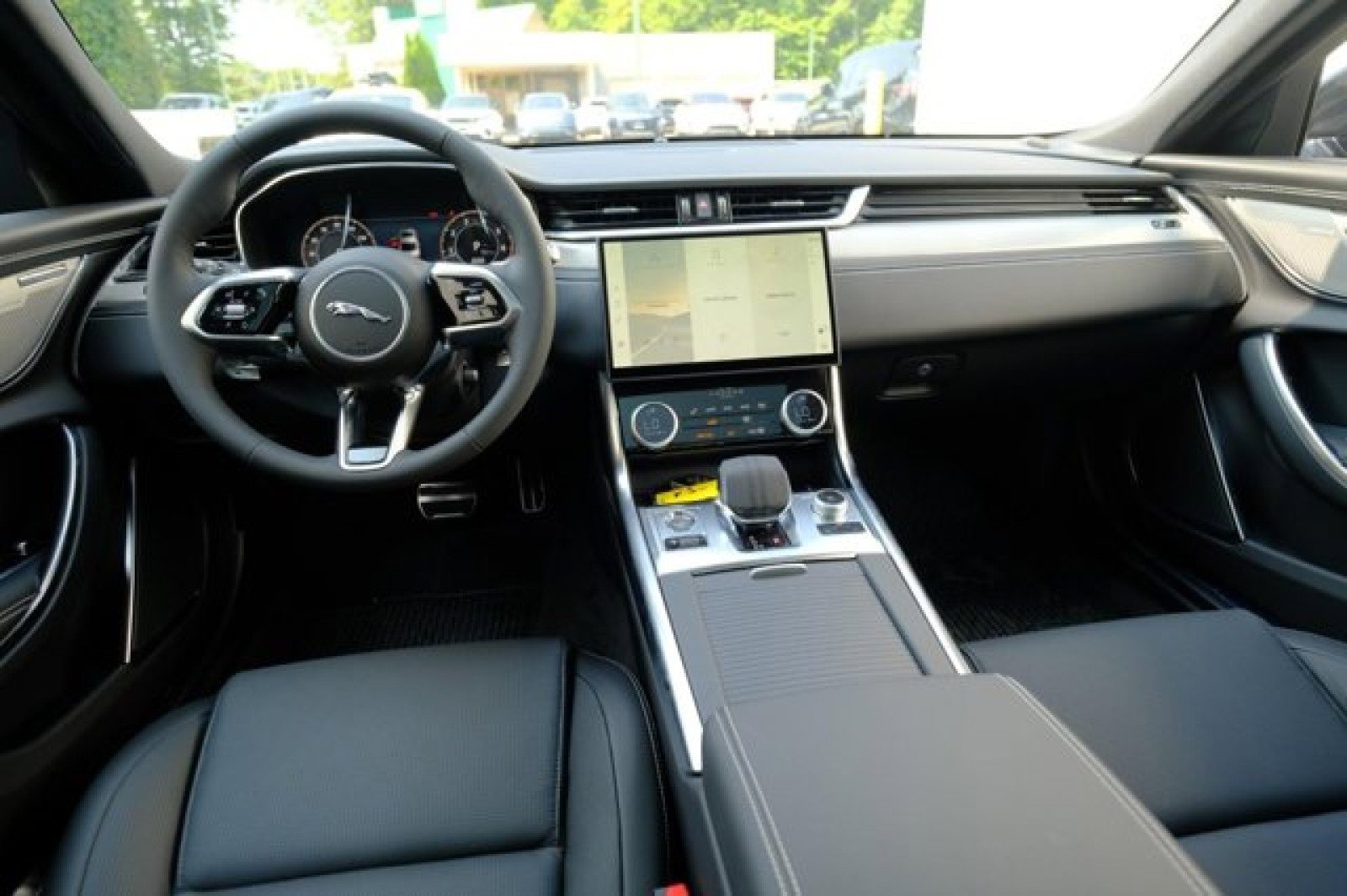 New 2024 Jaguar XF R-Dynamic SE image 21