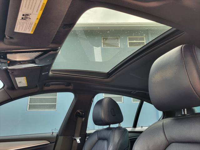 Used 2019 BMW 530i xDrive w/ M Sport Package AWD/4WD image 22