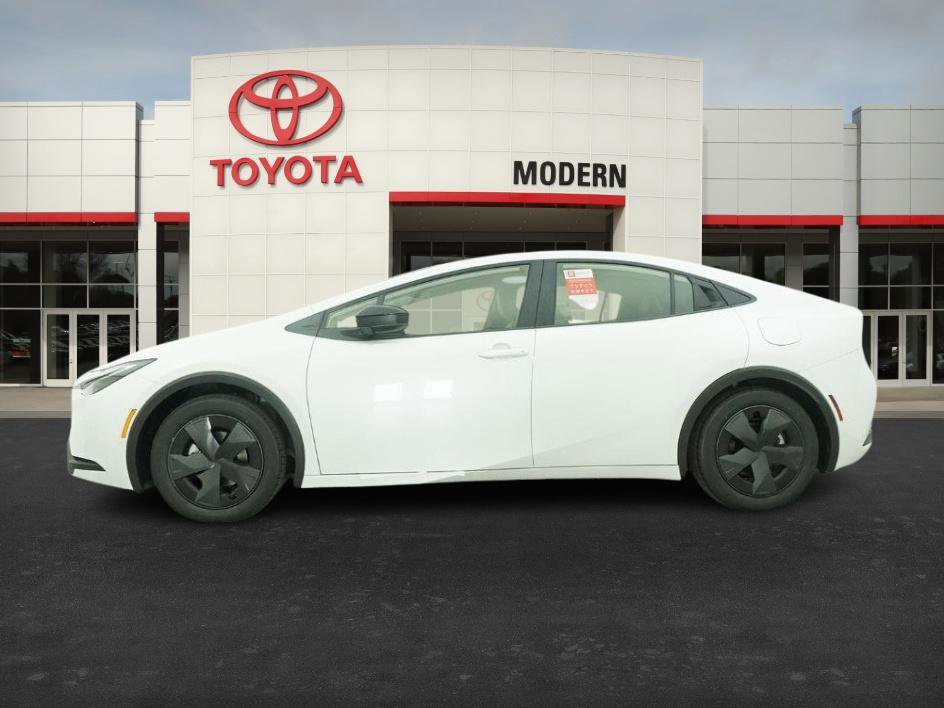 New 2026 Toyota Prius LE FWD image 10