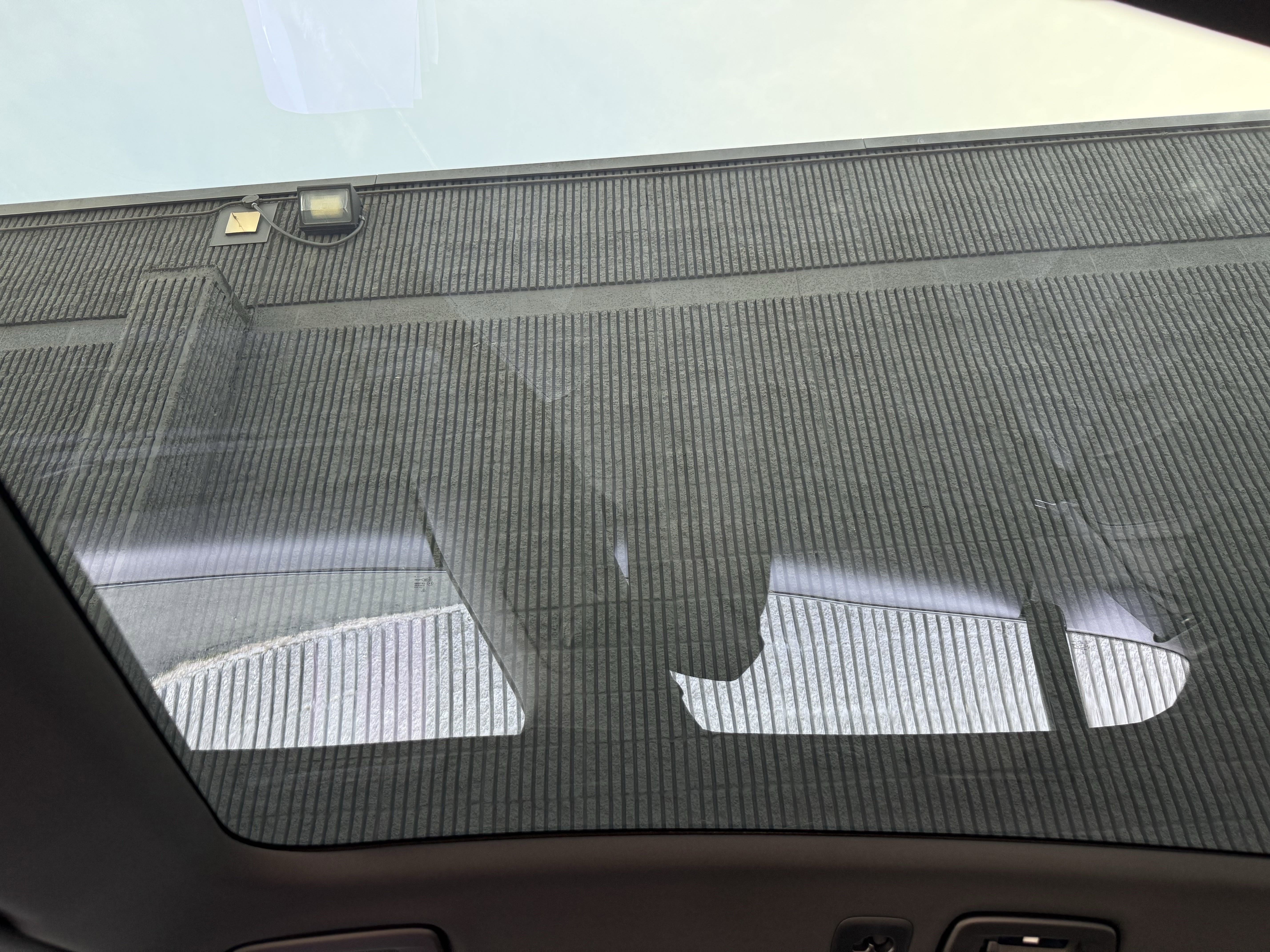 Used 2025 Porsche Taycan 4 Cross Turismo image 23