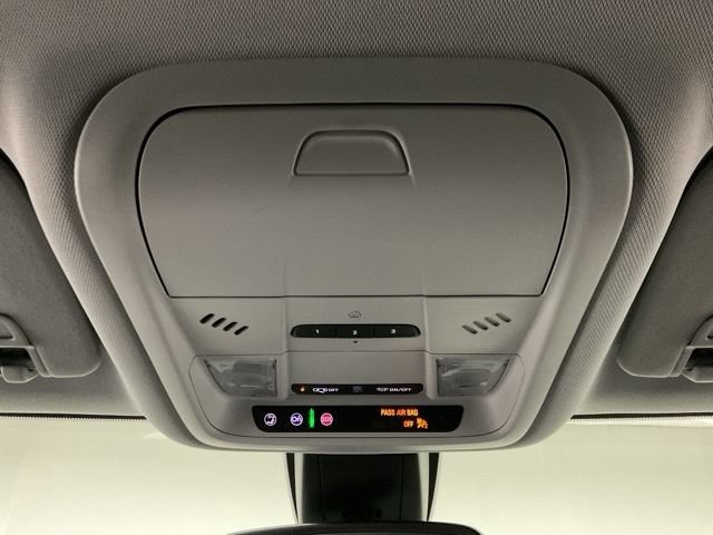 Used 2021 Chevrolet Blazer LT FWD image 19
