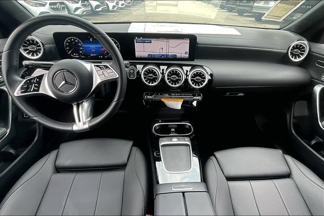 New 2025 Mercedes-Benz CLA 250 image 4