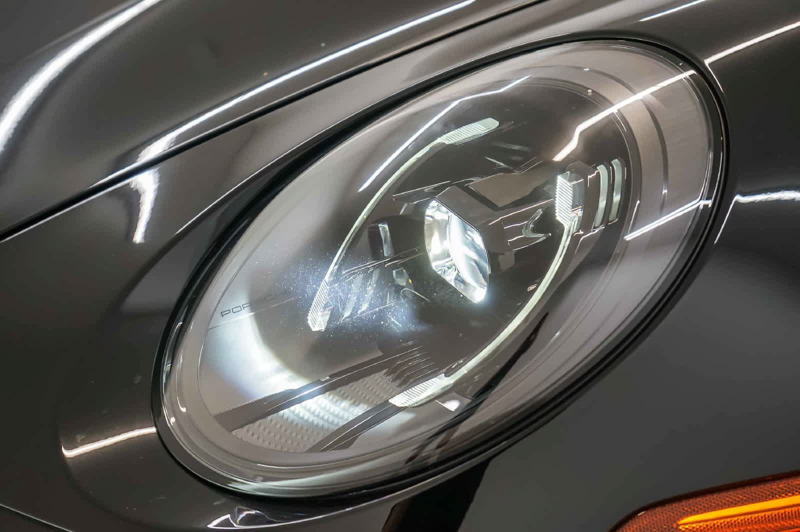 Certified 2025 Porsche 911 Carrera RWD image 15