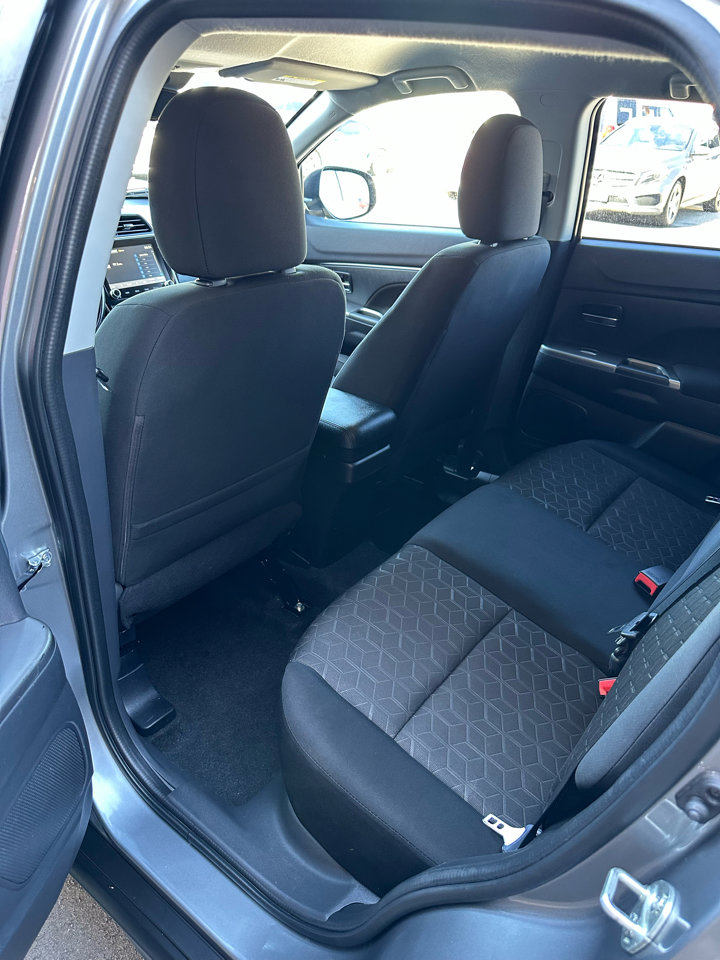 Used 2021 Mitsubishi Outlander Sport SE image 13
