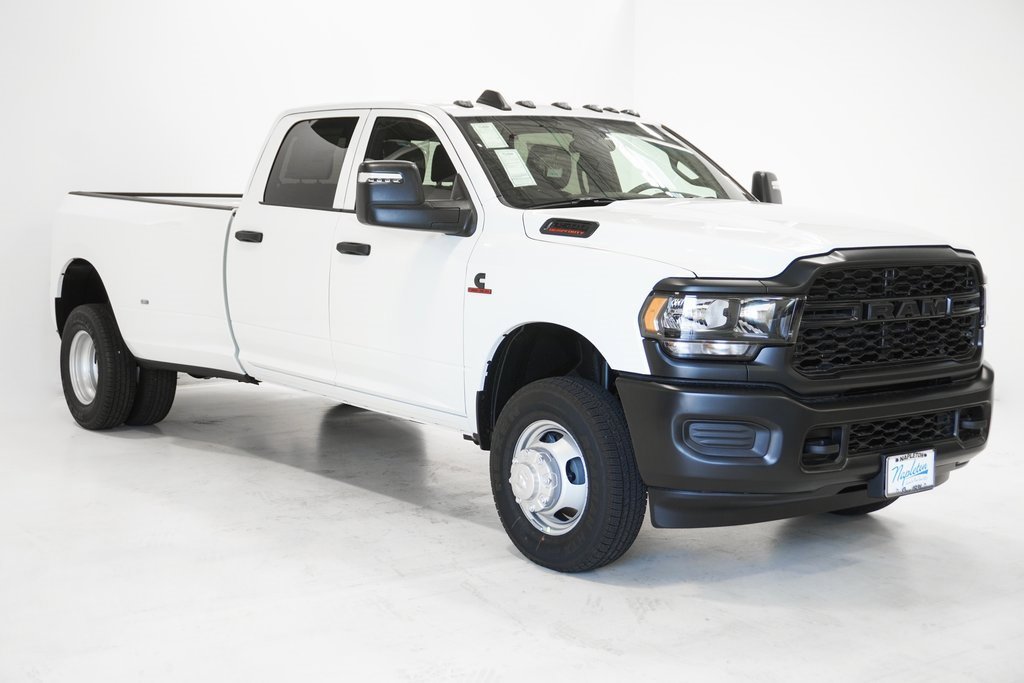 Used 2024 RAM 3500 Tradesman image 3
