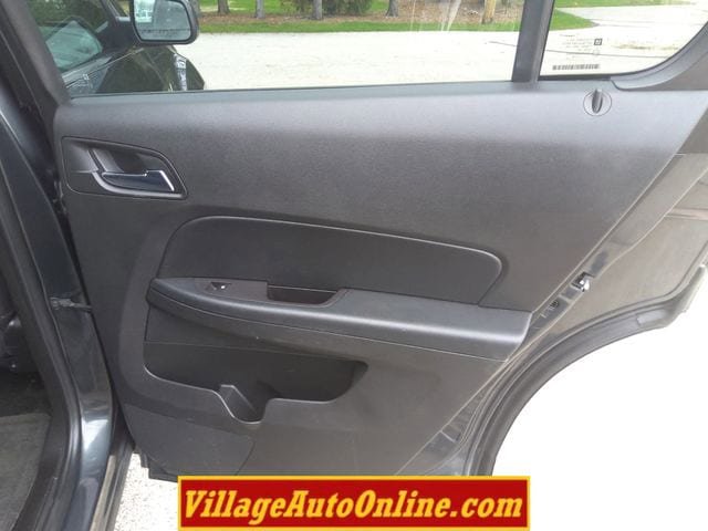 Used 2017 Chevrolet Equinox LT FWD image 29