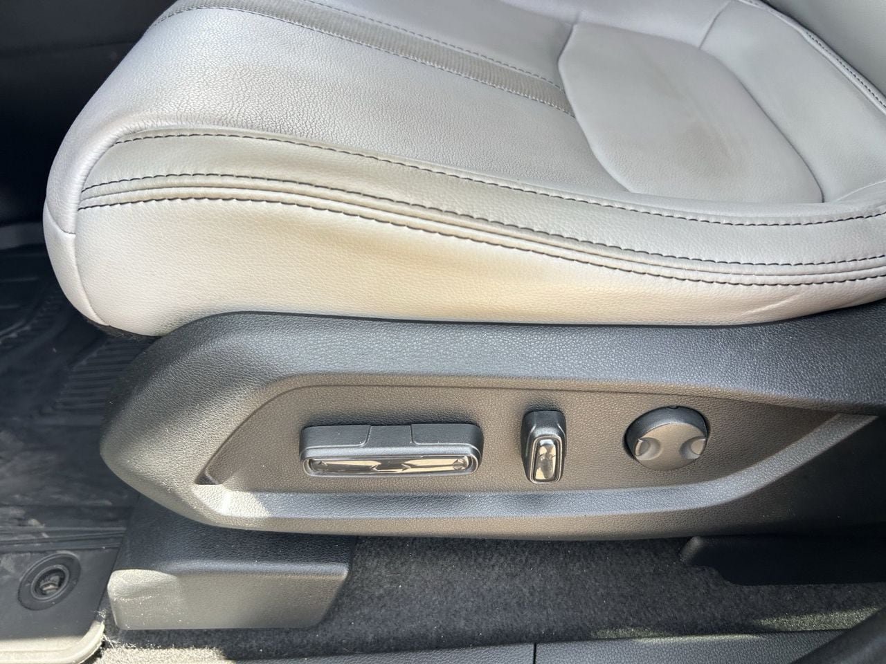 Used 2024 Honda Pilot Touring image 33