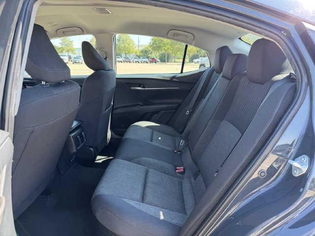 Used 2025 Toyota Camry LE FWD image 25