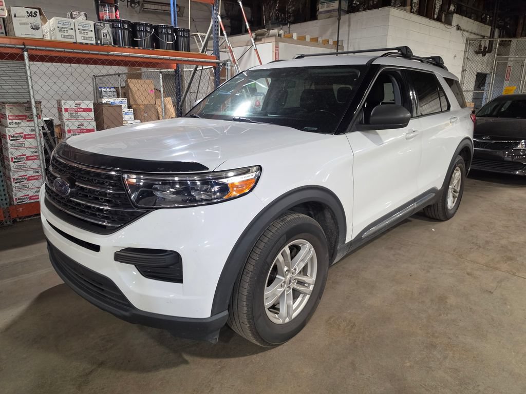 Used 2021 Ford Explorer XLT w/ Class III Trailer Tow Package AWD/4WD image 1