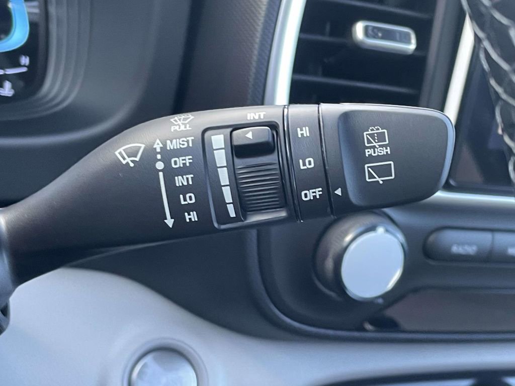 New 2026 Hyundai Venue SEL FWD image 23