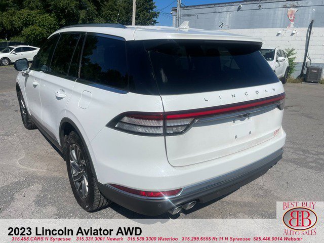 Used 2023 Lincoln Aviator AWD image 5
