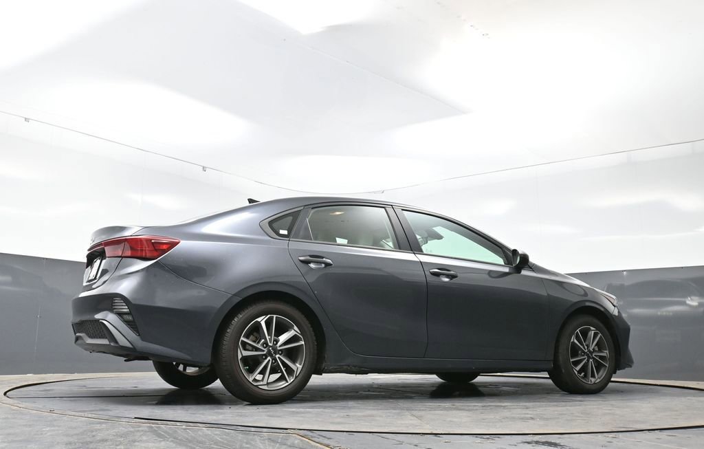 Used 2022 Kia Forte LXS w/ LXS Technology Package FWD image 23