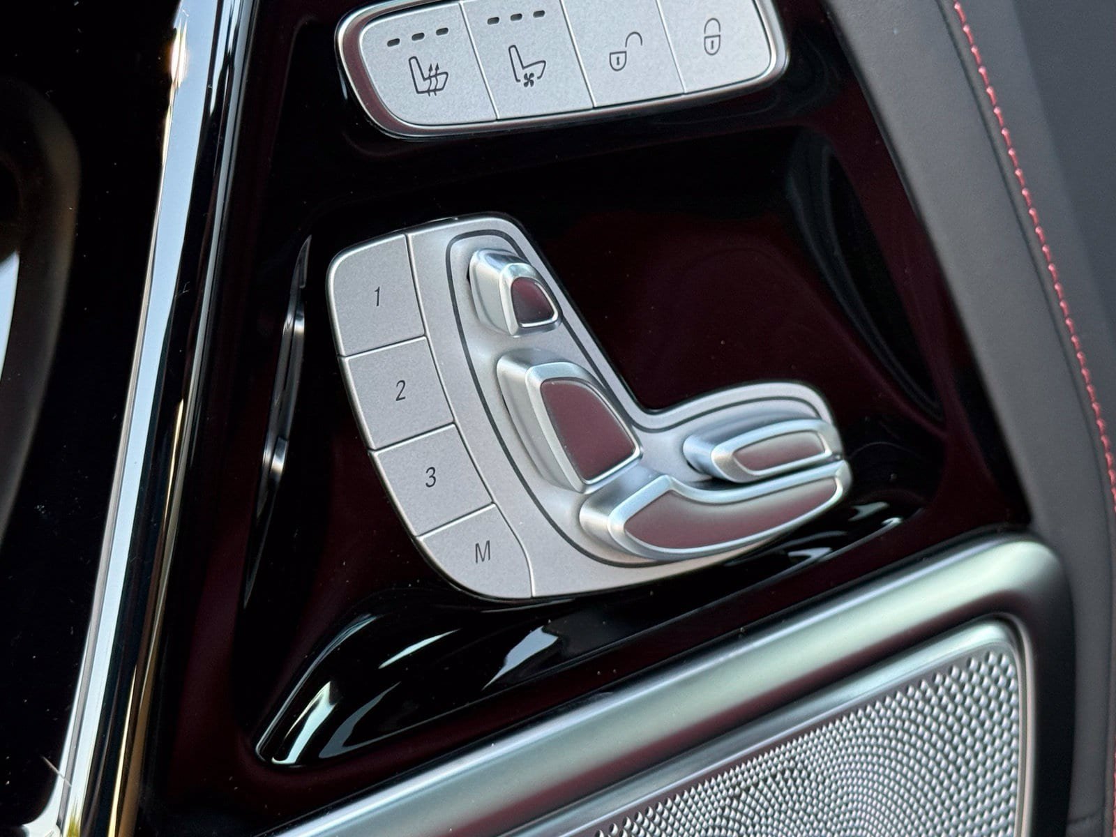 New 2027 Mercedes-Benz G 63 AMG 4MATIC image 16