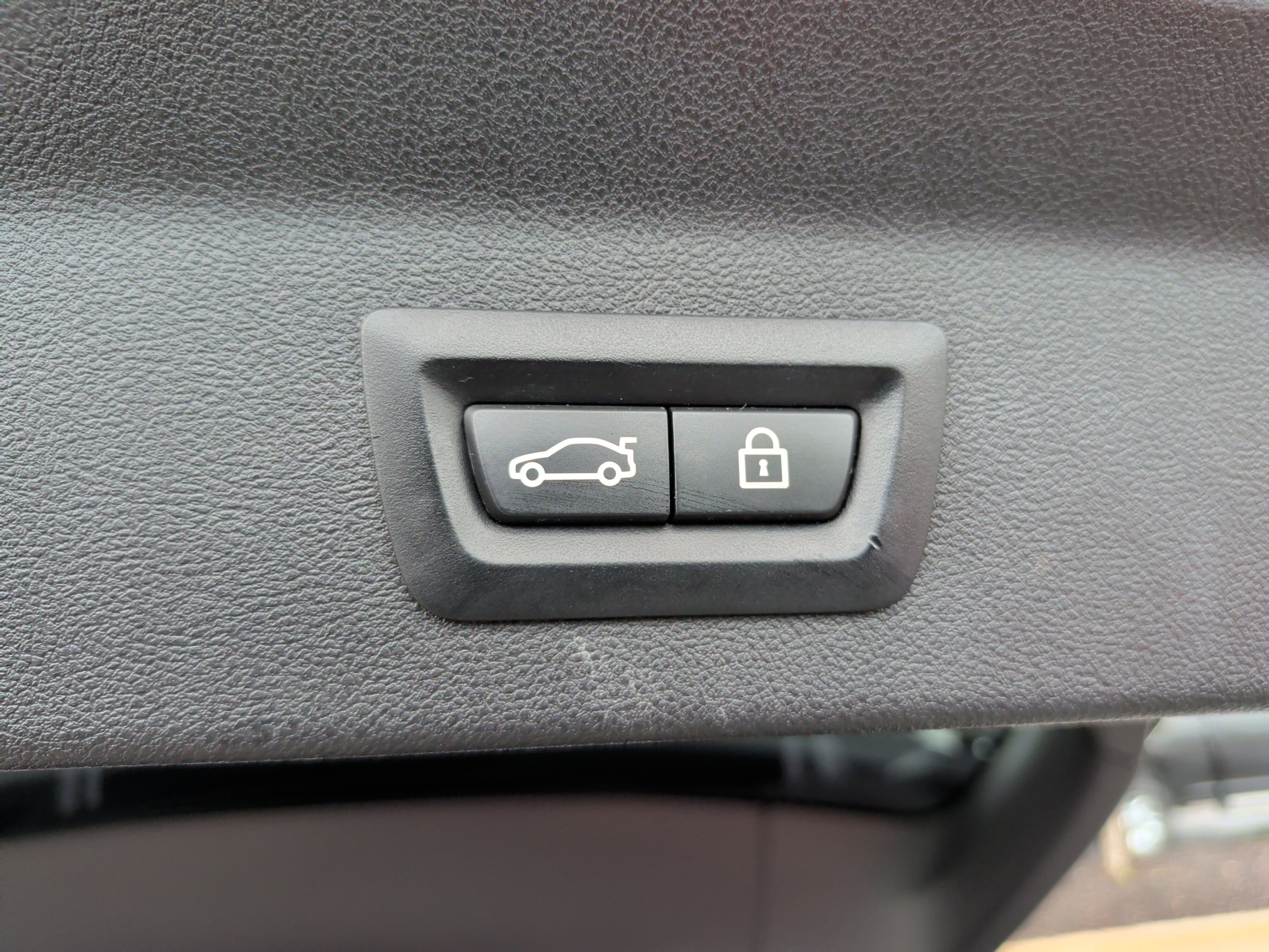 Used 2018 BMW X3 M40i image 39
