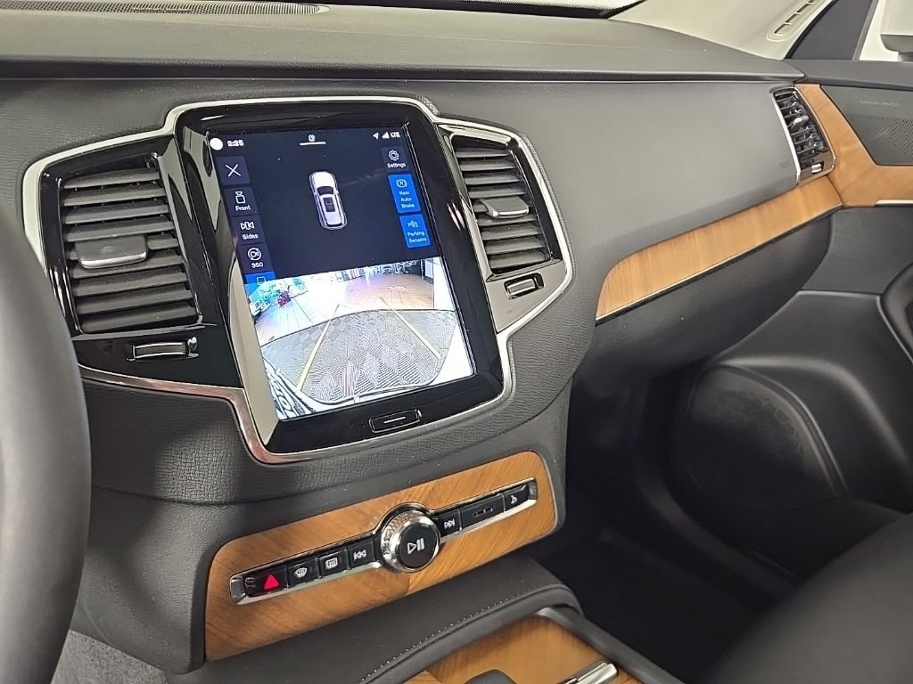 Certified 2023 Volvo XC90 B6 Plus w/ Protection Package Premier AWD/4WD image 33