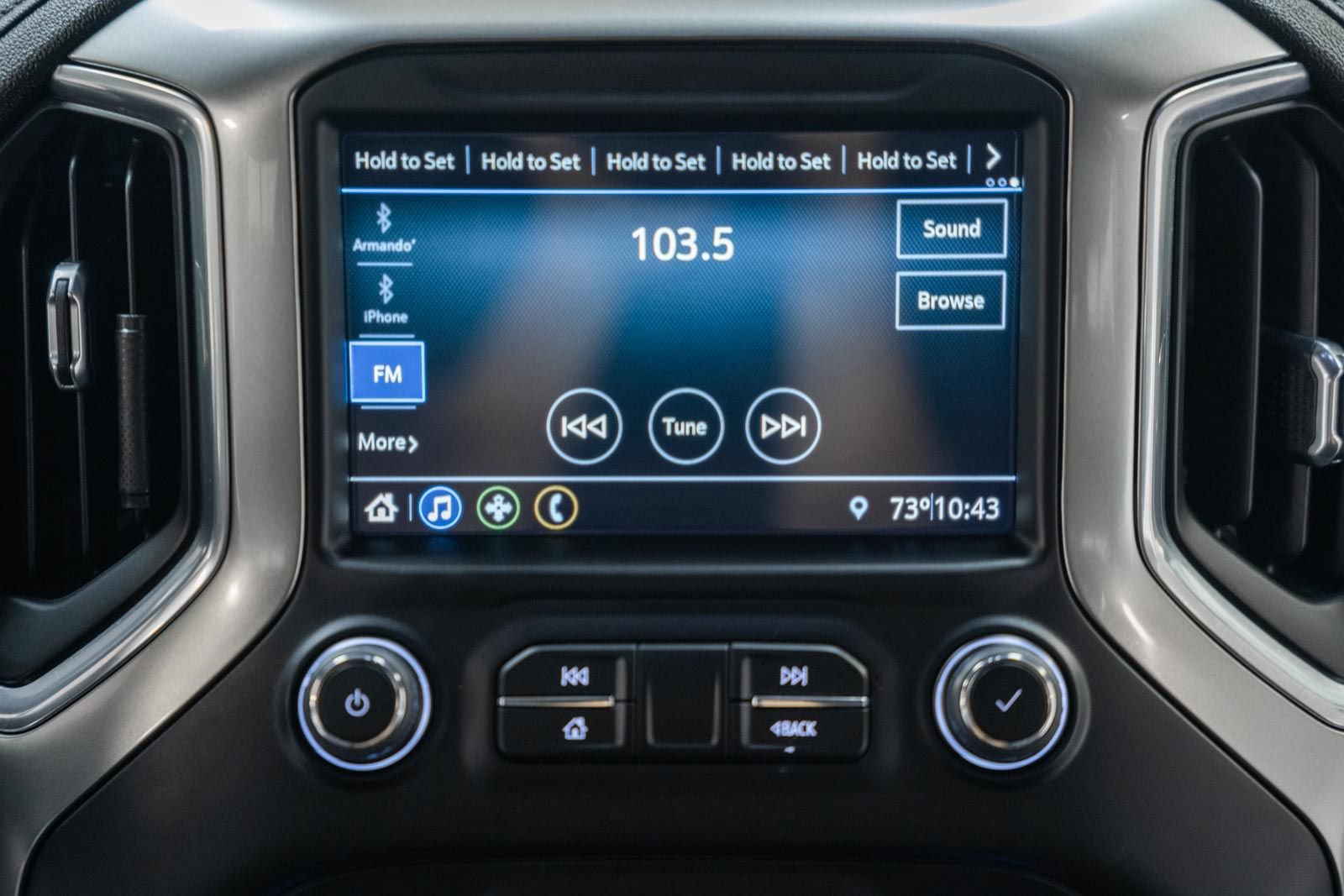 Used 2022 Chevrolet Silverado 1500 RST w/ Redline Edition AWD/4WD image 19