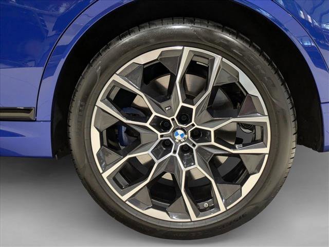 Used 2025 BMW X7 M60i image 27