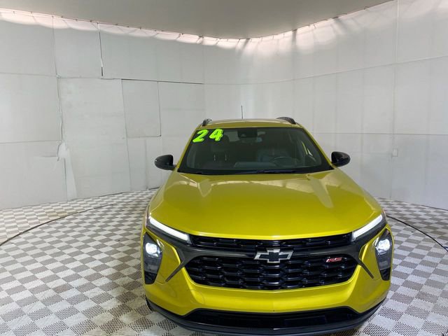 Used 2024 Chevrolet Trax RS w/ Driver Confidence Package image 21