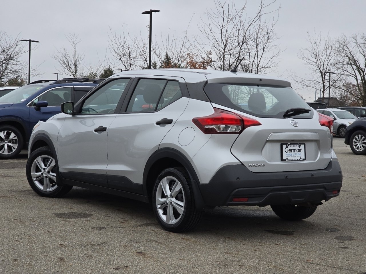 Used 2020 Nissan Kicks S image 14