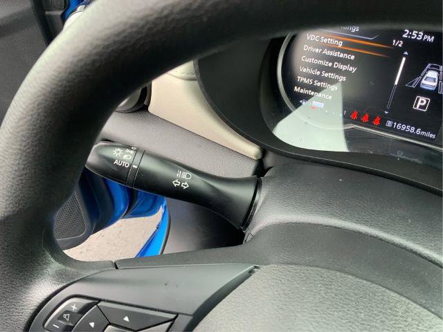 Used 2022 Nissan Versa SV image 20