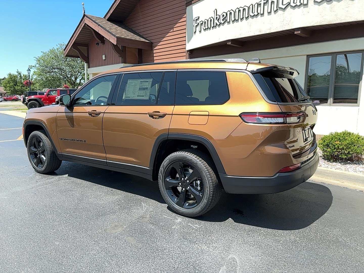 New 2026 Jeep Grand Cherokee L Limited w/ Limited Altitude Package AWD/4WD image 21