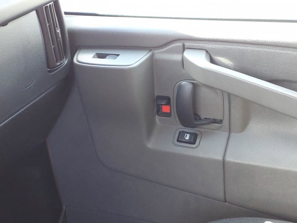 Used 2022 Chevrolet Express 2500 w/ Driver Convenience Package image 27