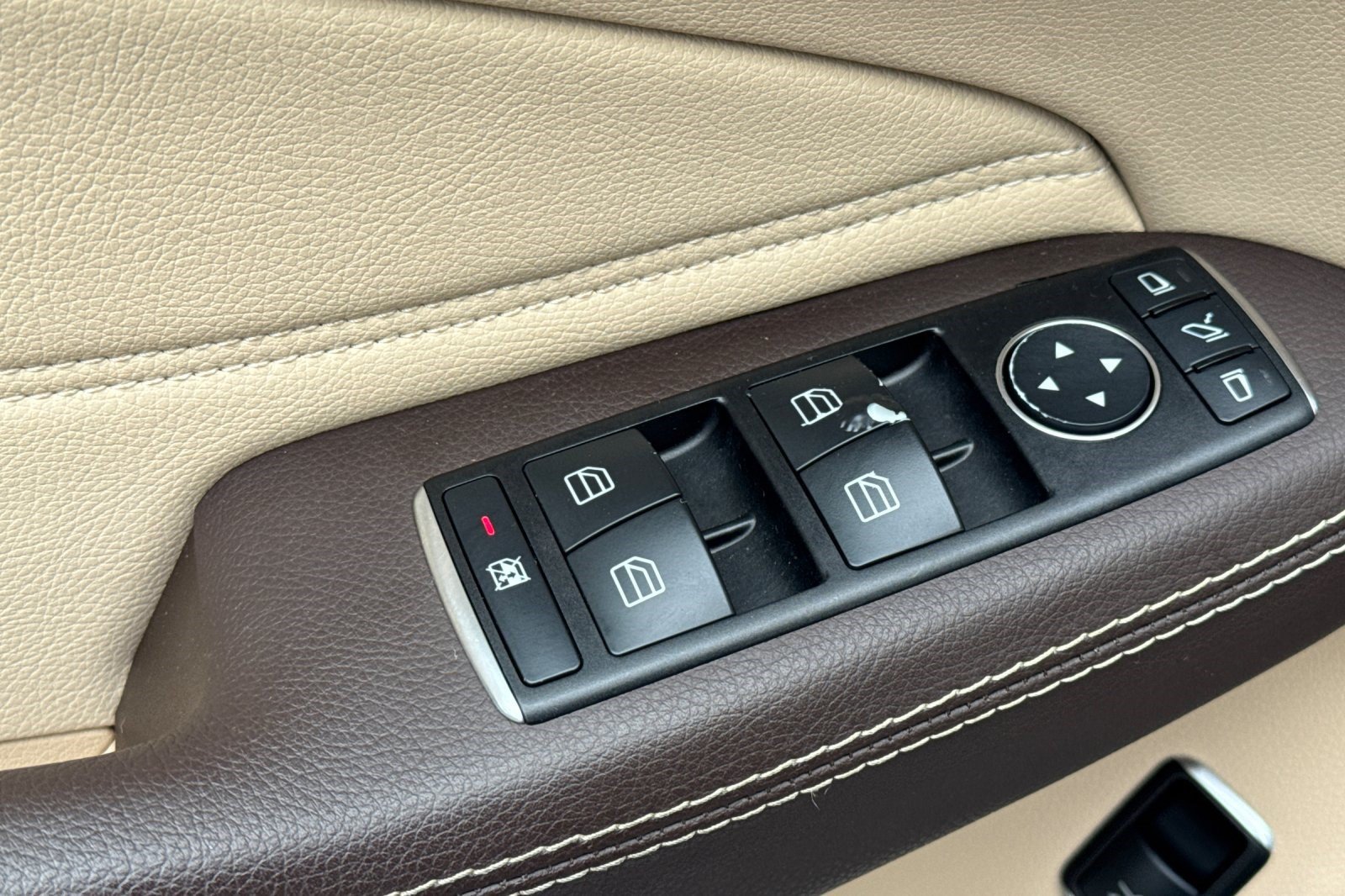 Used 2018 Mercedes-Benz GLE 350 4MATIC image 13