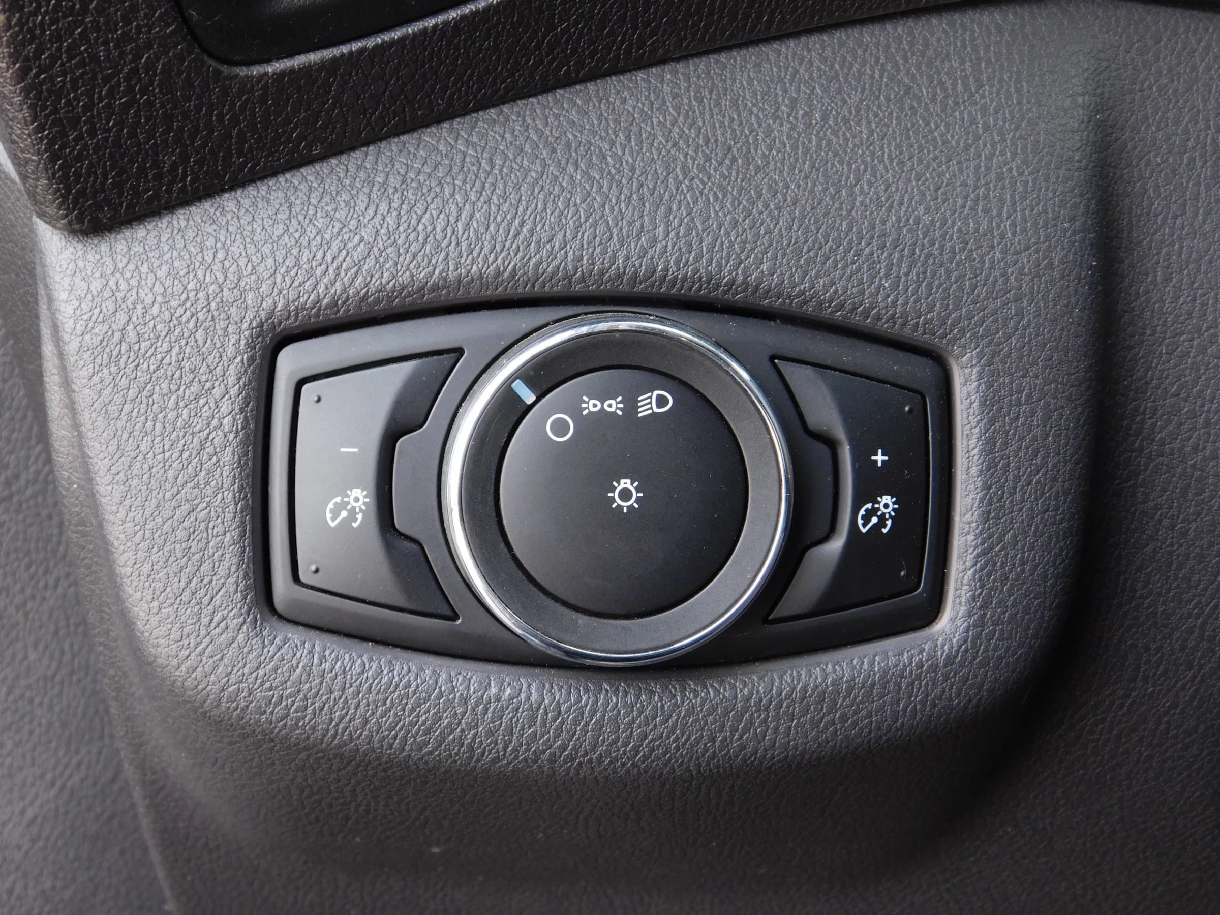 Used 2016 Ford Transit Connect XL FWD image 19