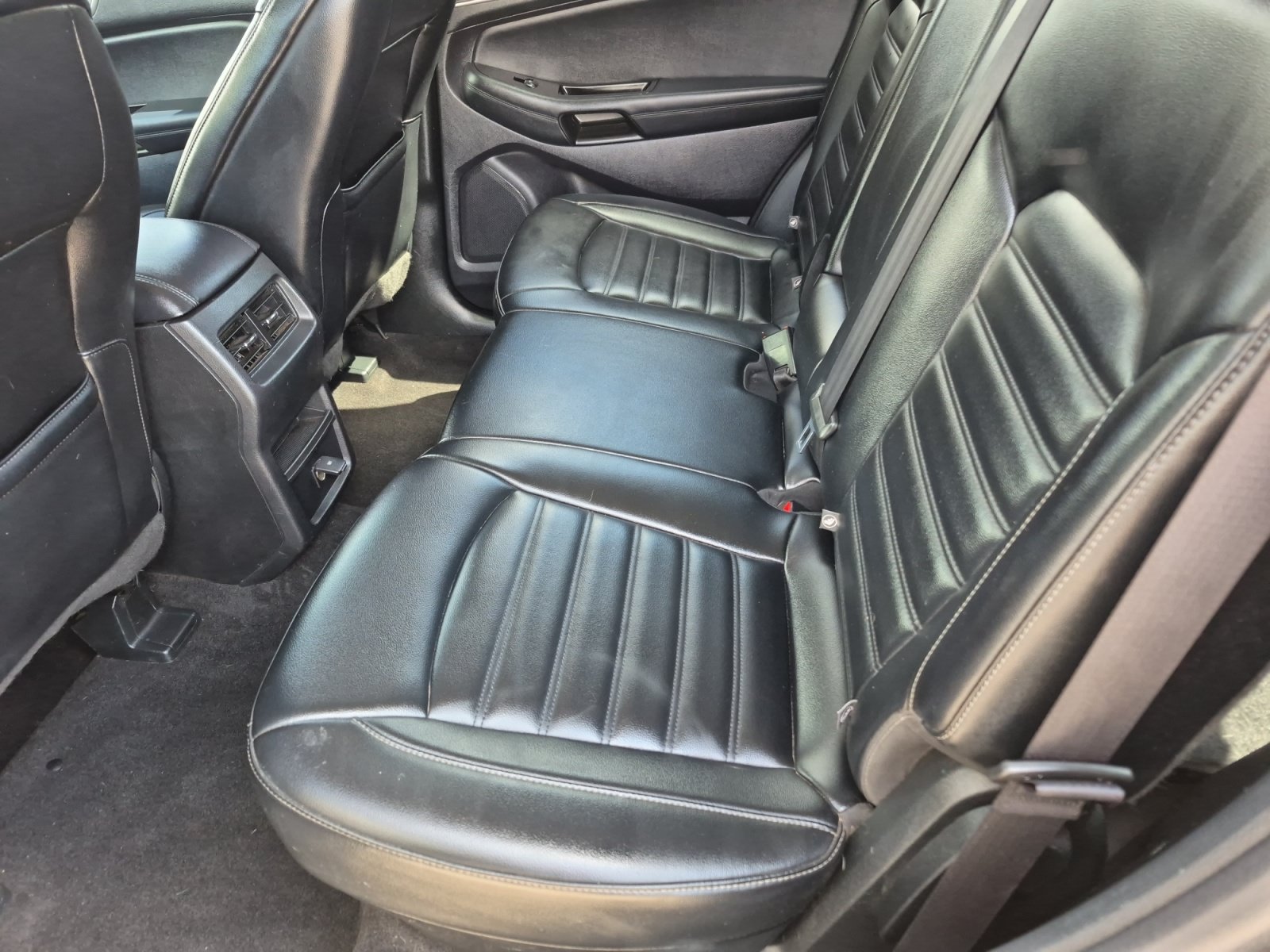 Used 2019 Ford Edge SEL w/ Equipment Group 201A AWD/4WD image 20