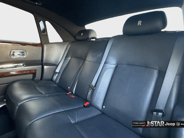 Used 2011 Rolls-Royce Ghost RWD image 16