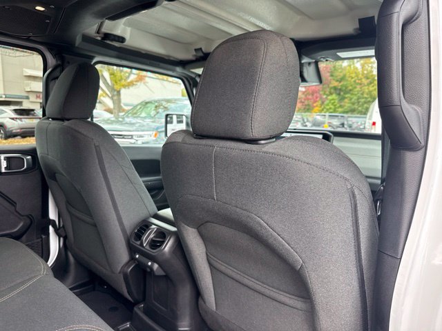 Used 2024 Jeep Wrangler Unlimited w/ Convenience Group AWD/4WD image 28
