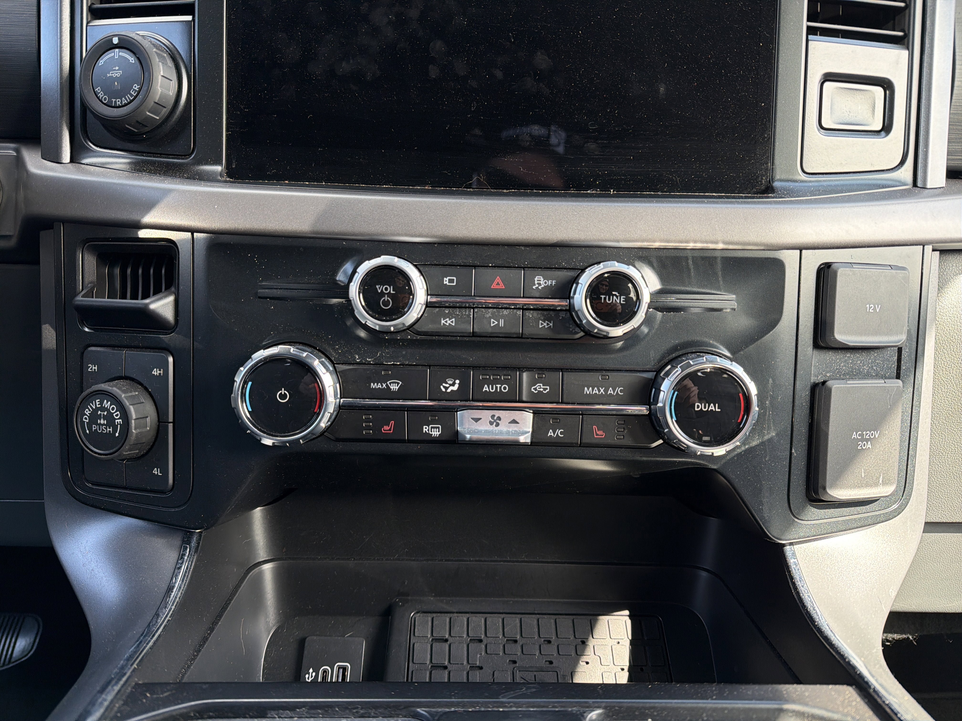Used 2025 Ford F150 XLT w/ Equipment Group 303A High image 23