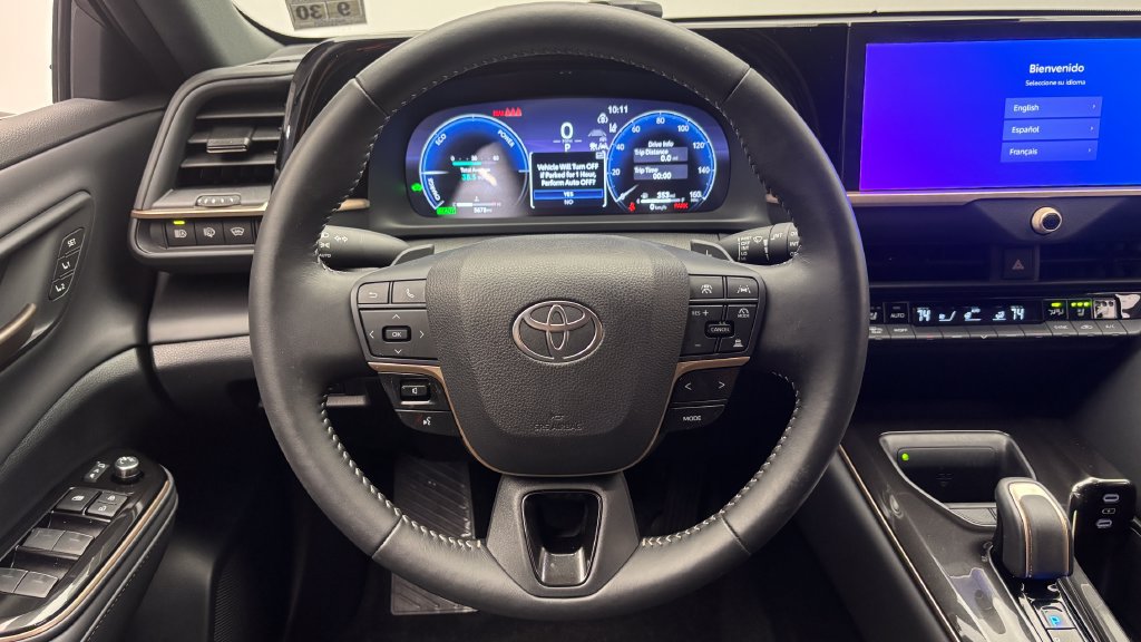 Certified 2025 Toyota Crown Signia AWD/4WD image 28