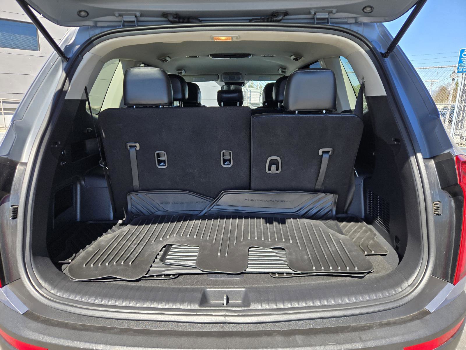 Used 2022 Kia Telluride LX image 28