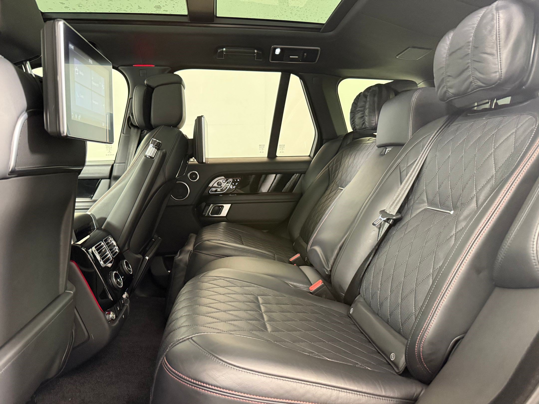 Used 2021 Land Rover Range Rover SV Autobiography Dynamic AWD/4WD image 22