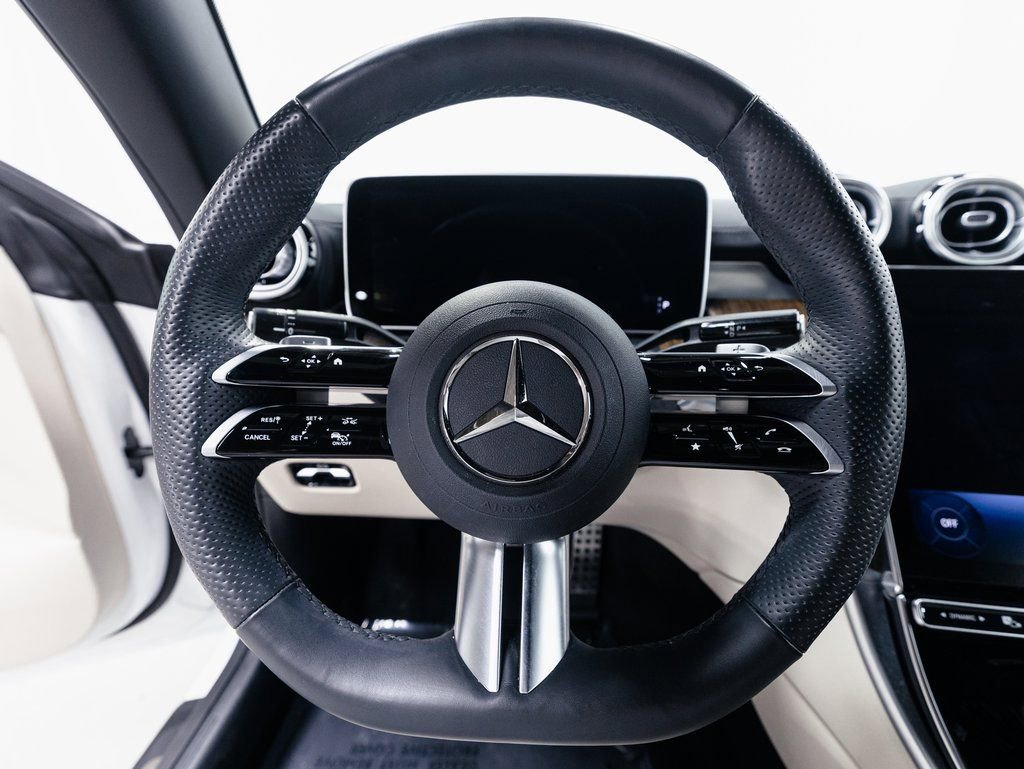 Used 2024 Mercedes-Benz CLE 450 4MATIC Cabriolet image 13