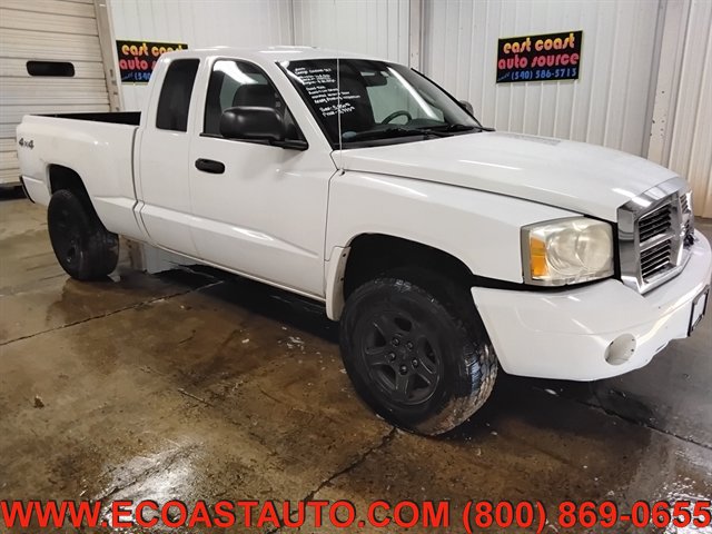 Used 2006 Dodge Dakota SLT w/ Trailer Tow Group AWD/4WD image 1