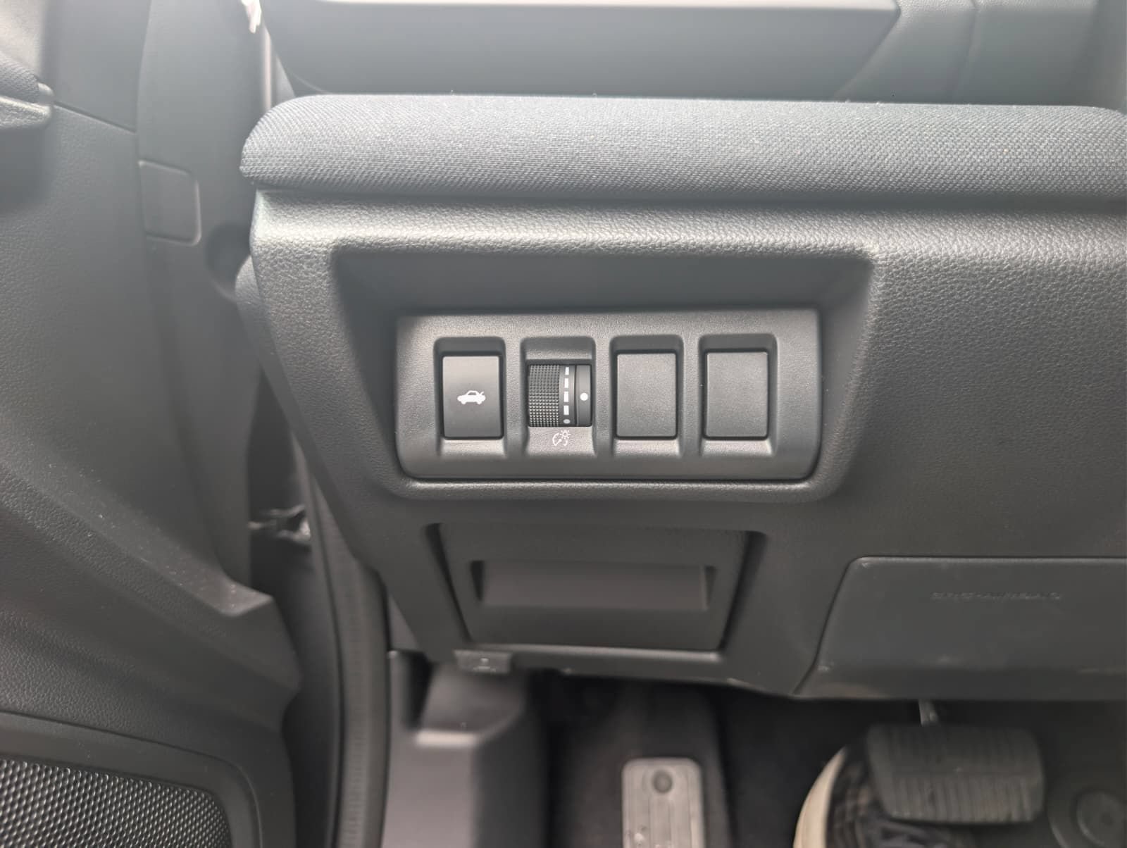 Certified 2025 Subaru Legacy Premium AWD/4WD image 18
