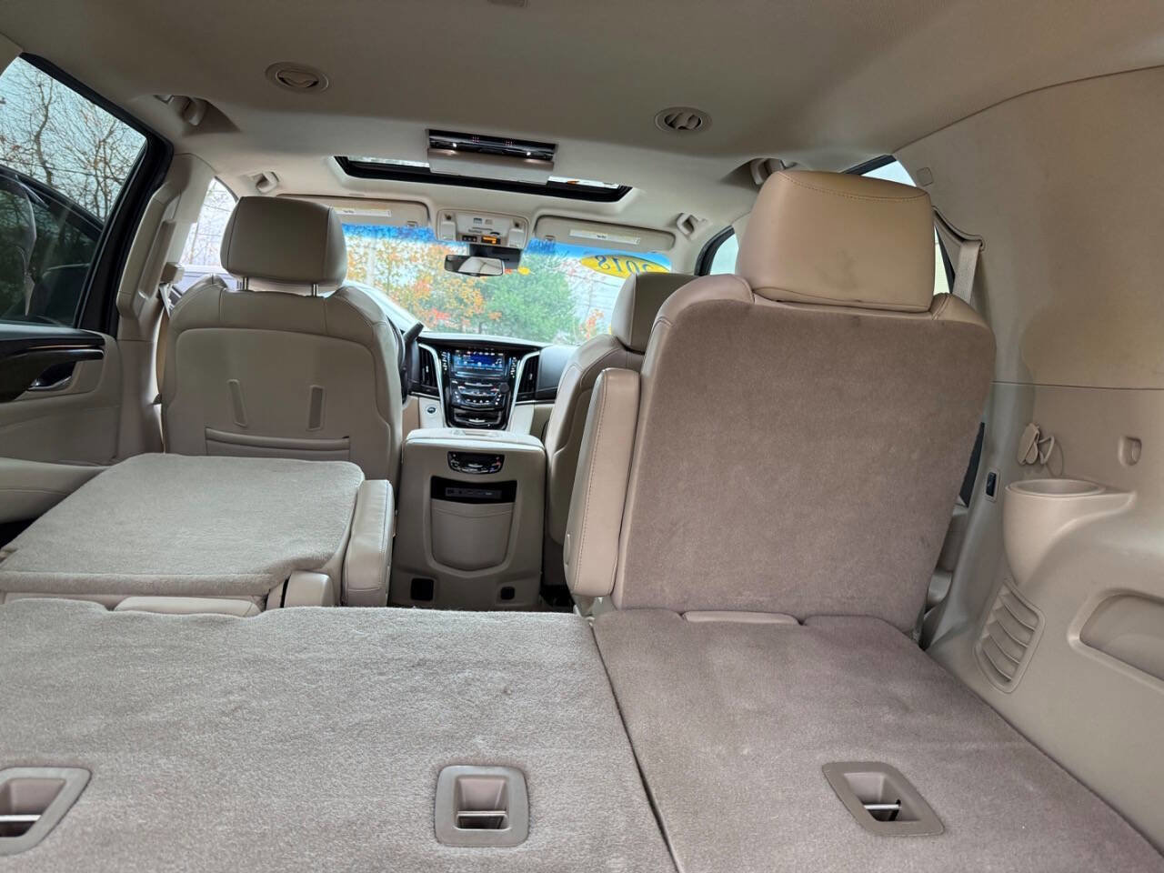 Used 2018 Cadillac Escalade Luxury image 15