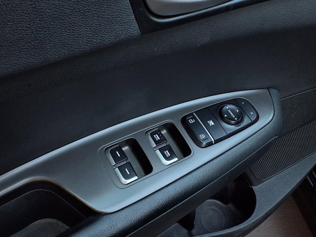 Used 2020 Kia Optima SE image 17