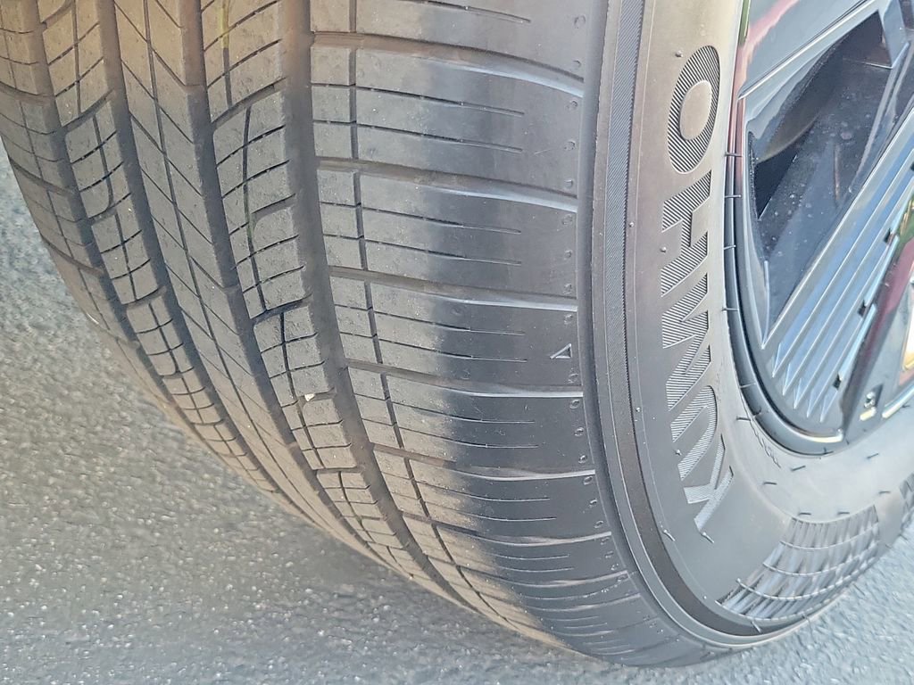 Certified 2025 Nissan Murano SV image 25