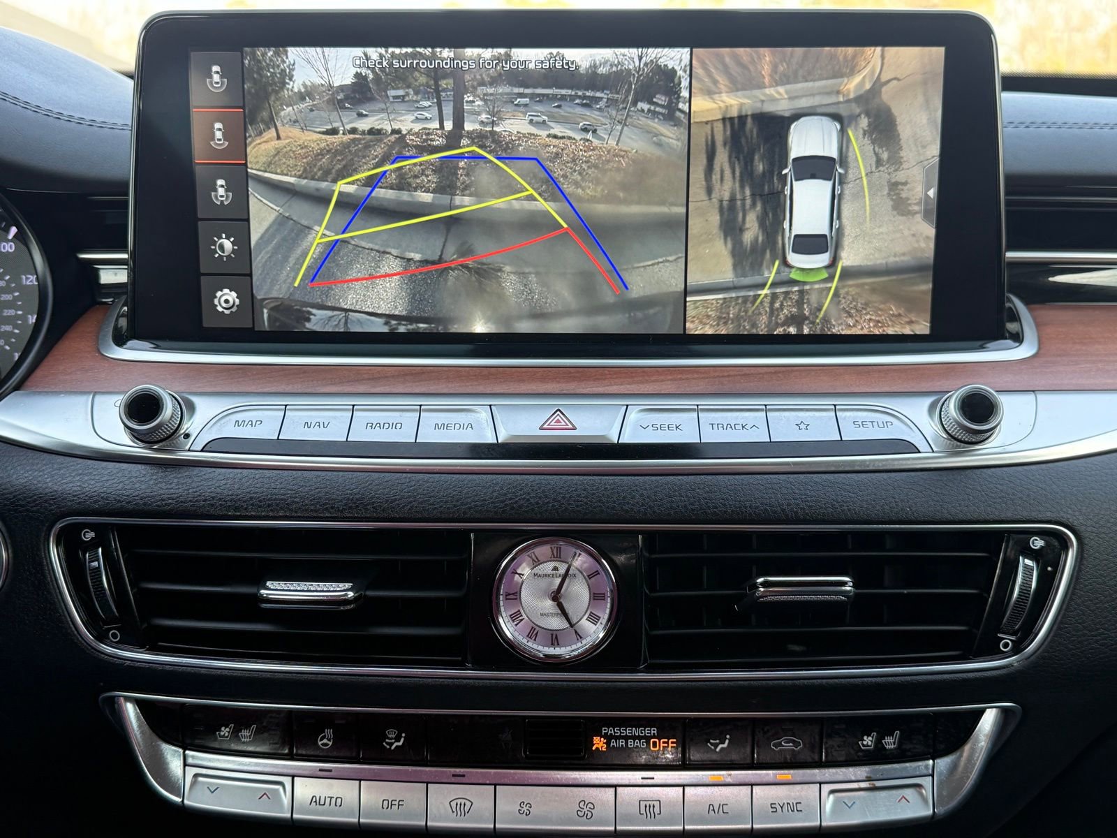 Used 2020 Kia K900 Luxury AWD/4WD image 30