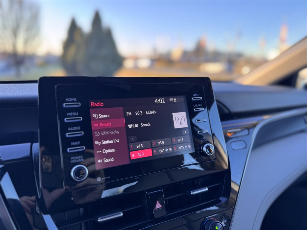 Used 2022 Toyota Camry SE image 27