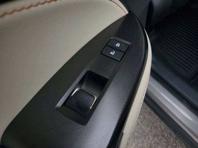 Used 2024 Lexus NX 250 FWD w/ Towing Package (2000 Lbs) image 15