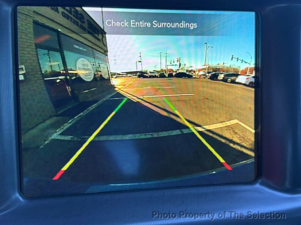 Used 2022 Dodge Charger GT image 29